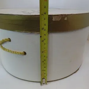 Jan Leslie Accessories Jan Leslie Very Vintage Hat Box Has